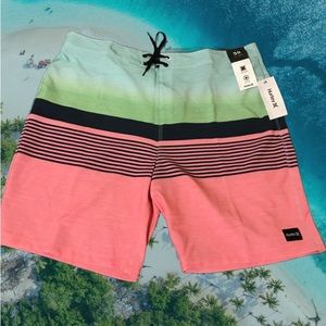 Hurley Men’s Weekender 20” Board/Swim Shorts